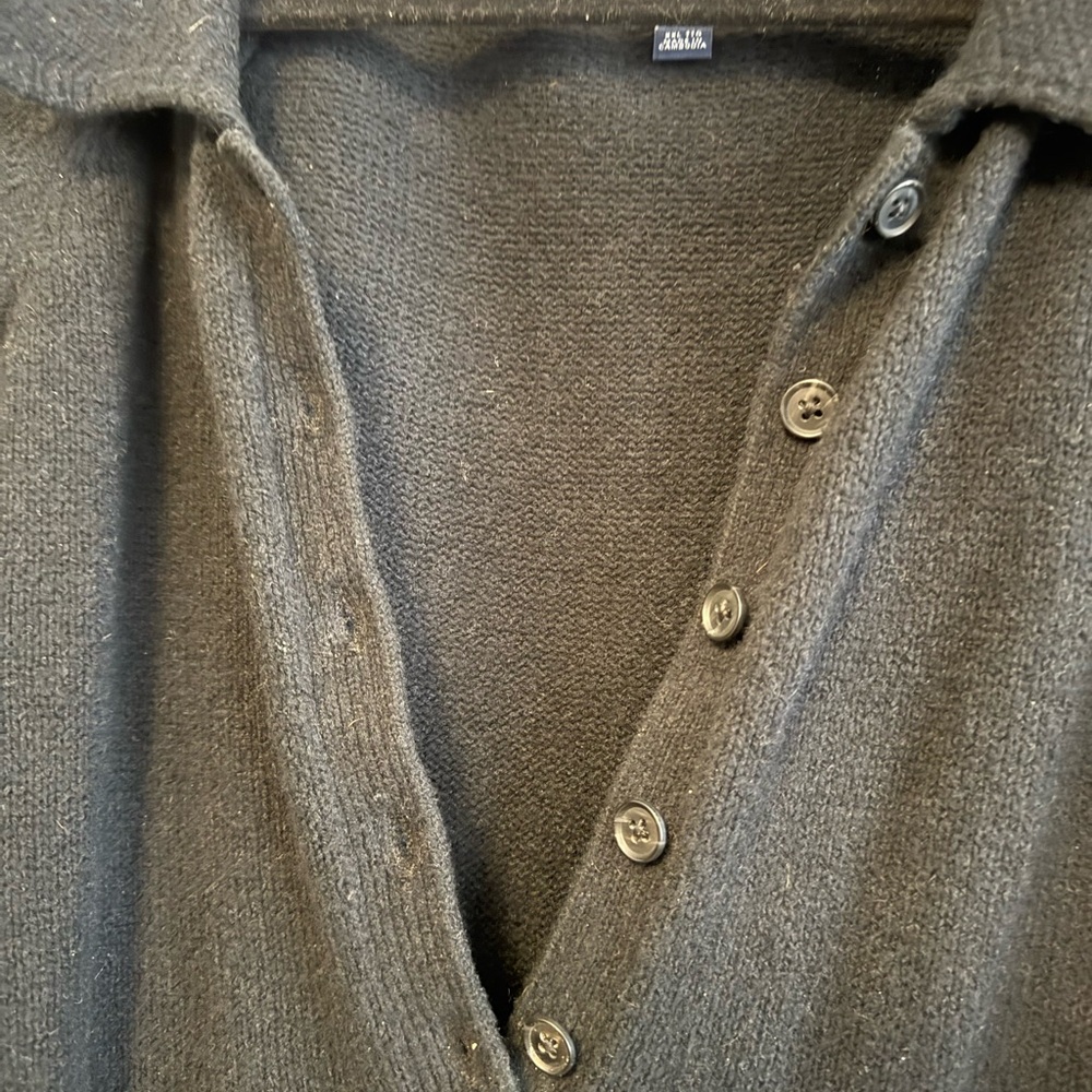 GAP Women’s black Button-Up sweater dress in cashsoft